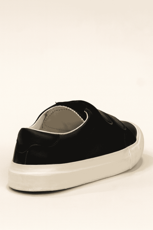 شوزات اطفالي ولادي