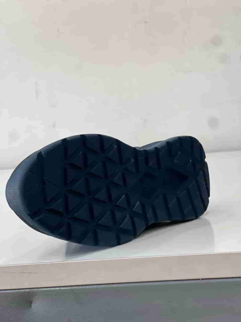 شوزات اطفالي ولادي