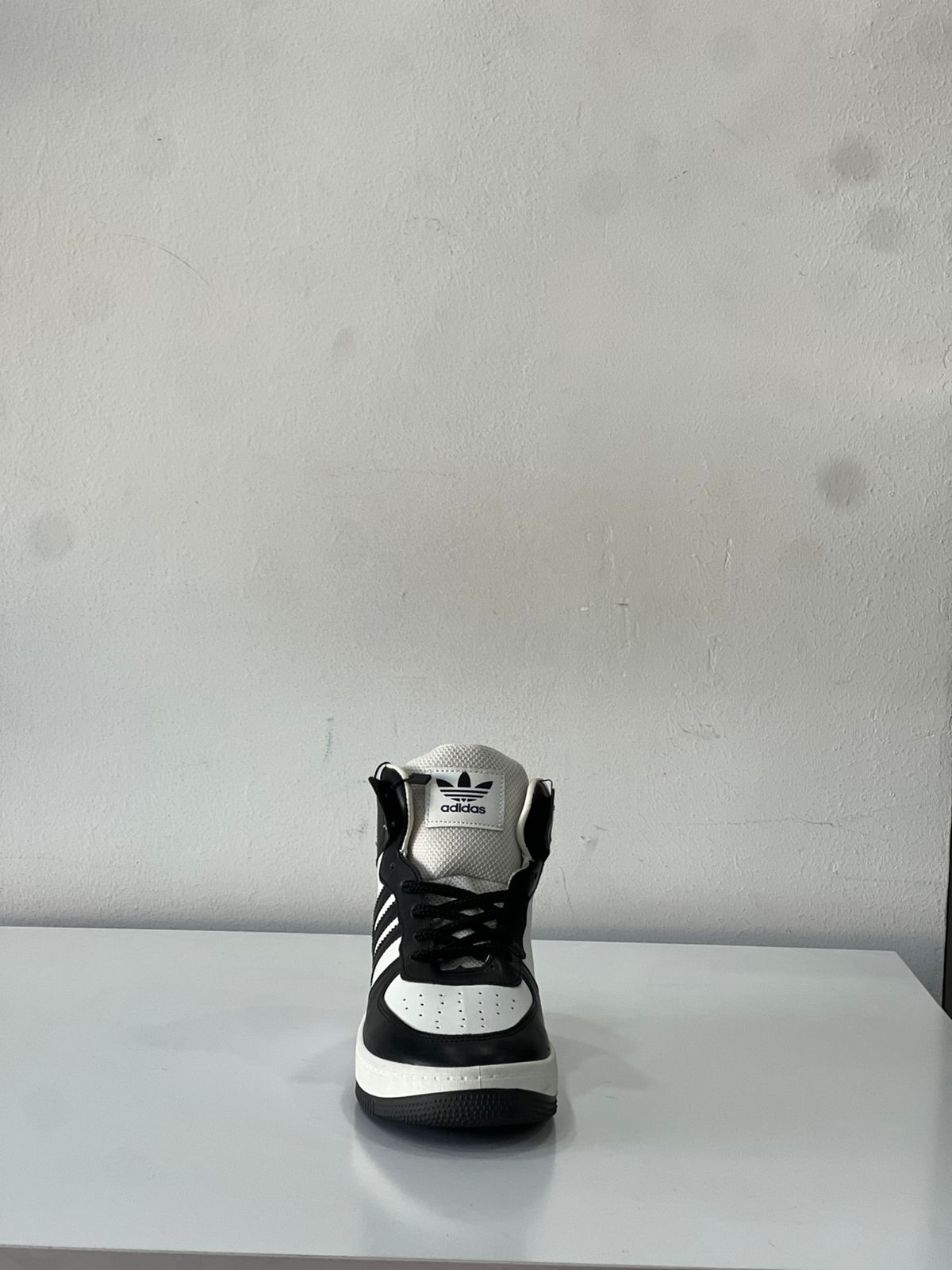 o-81/199 هاف بوت اديداس