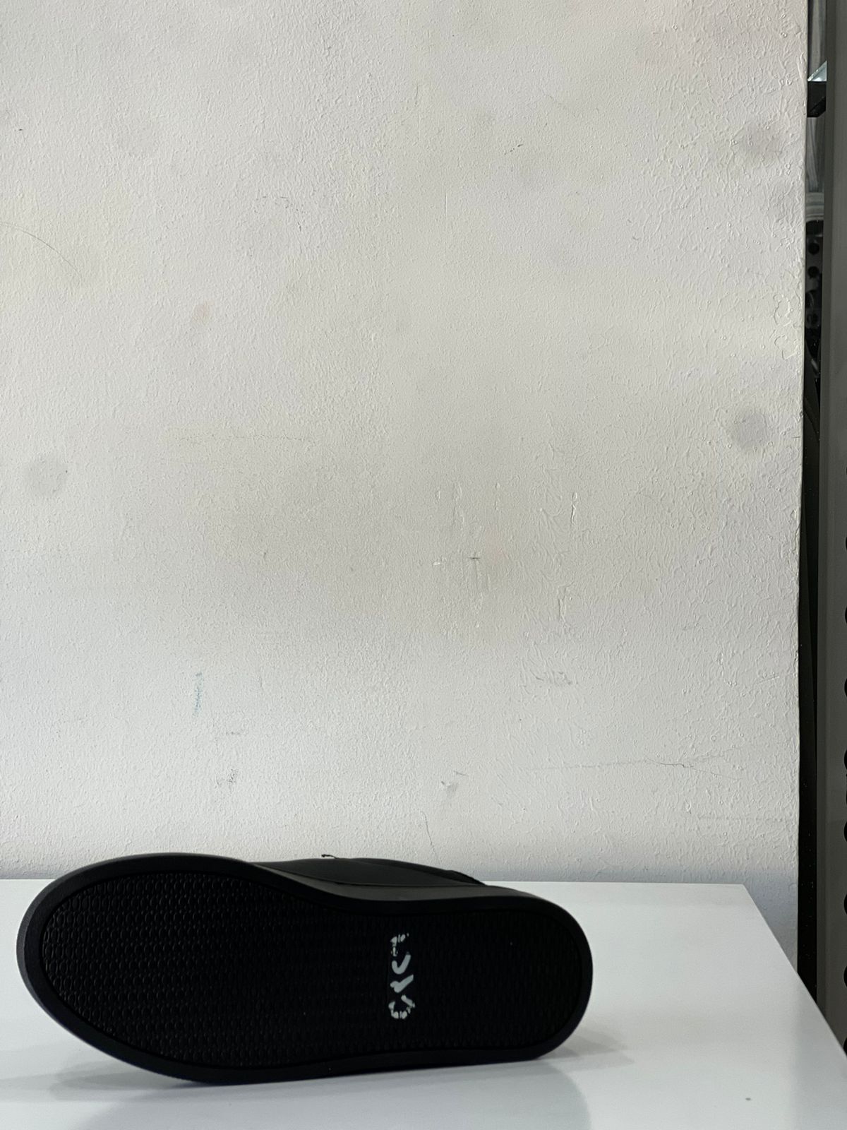 فيلفيت 326 اسود