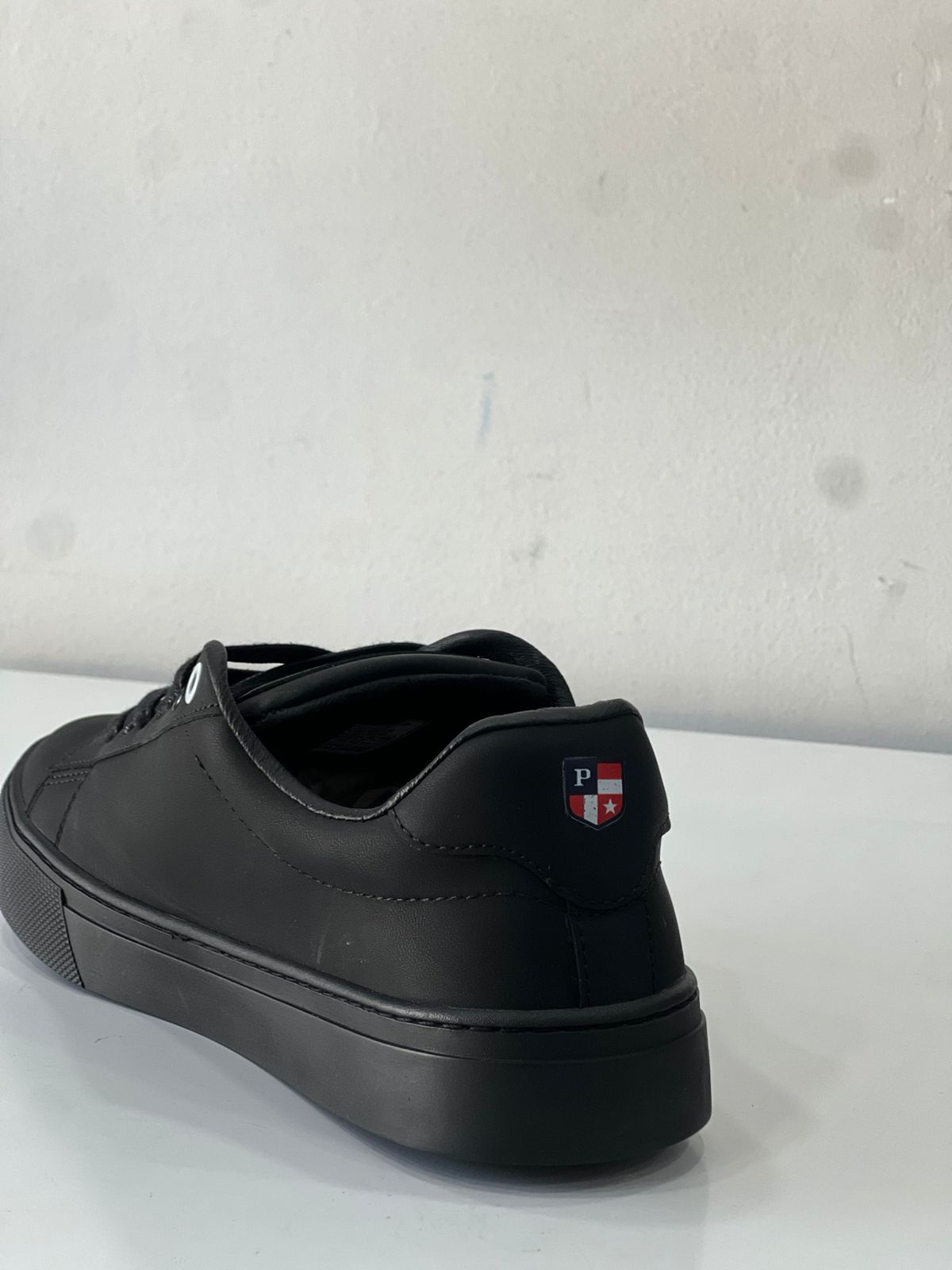 فيلفيت 174 اسود