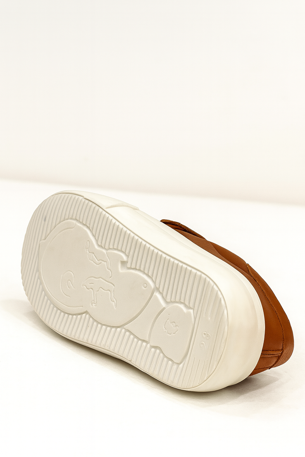 شوز 2 برتا هافان 22-26