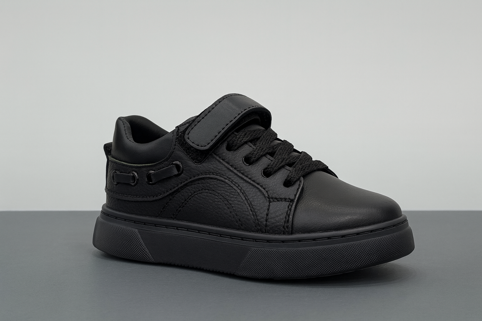 كوتشي مدارس